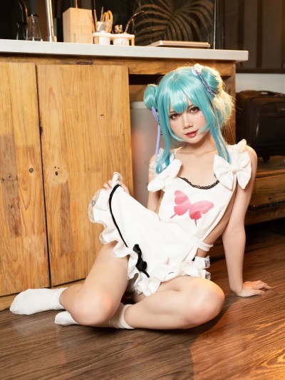 PoppaChan cosplay Uruha Rushia – Hololive