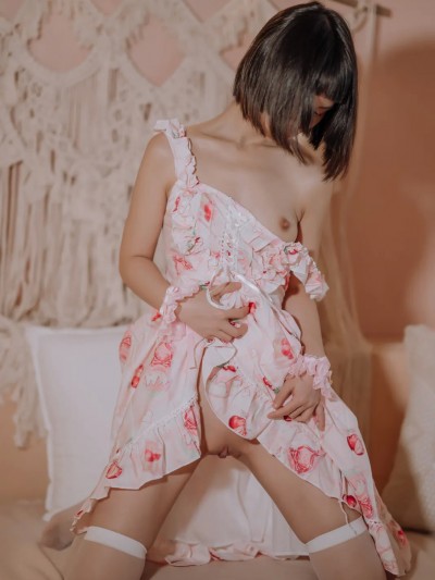 筝 – White Silk