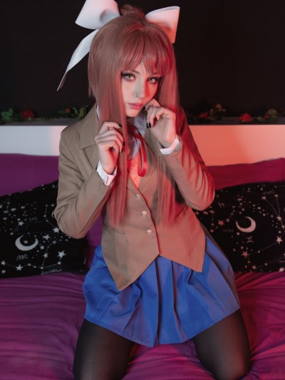 ShiroKitsune - Monika