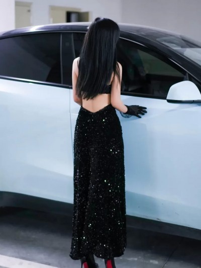 [Xiuren秀人网] – Laura阿姣 – BDSM