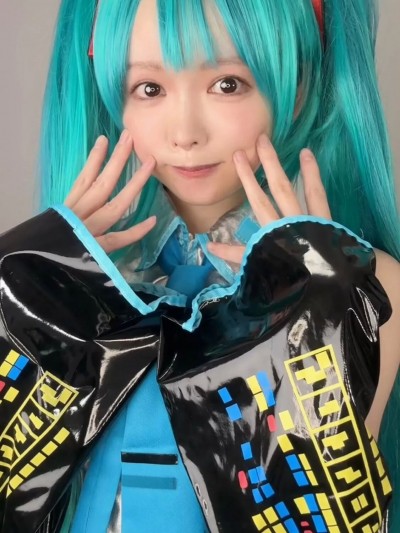Yua Hentai - Miku